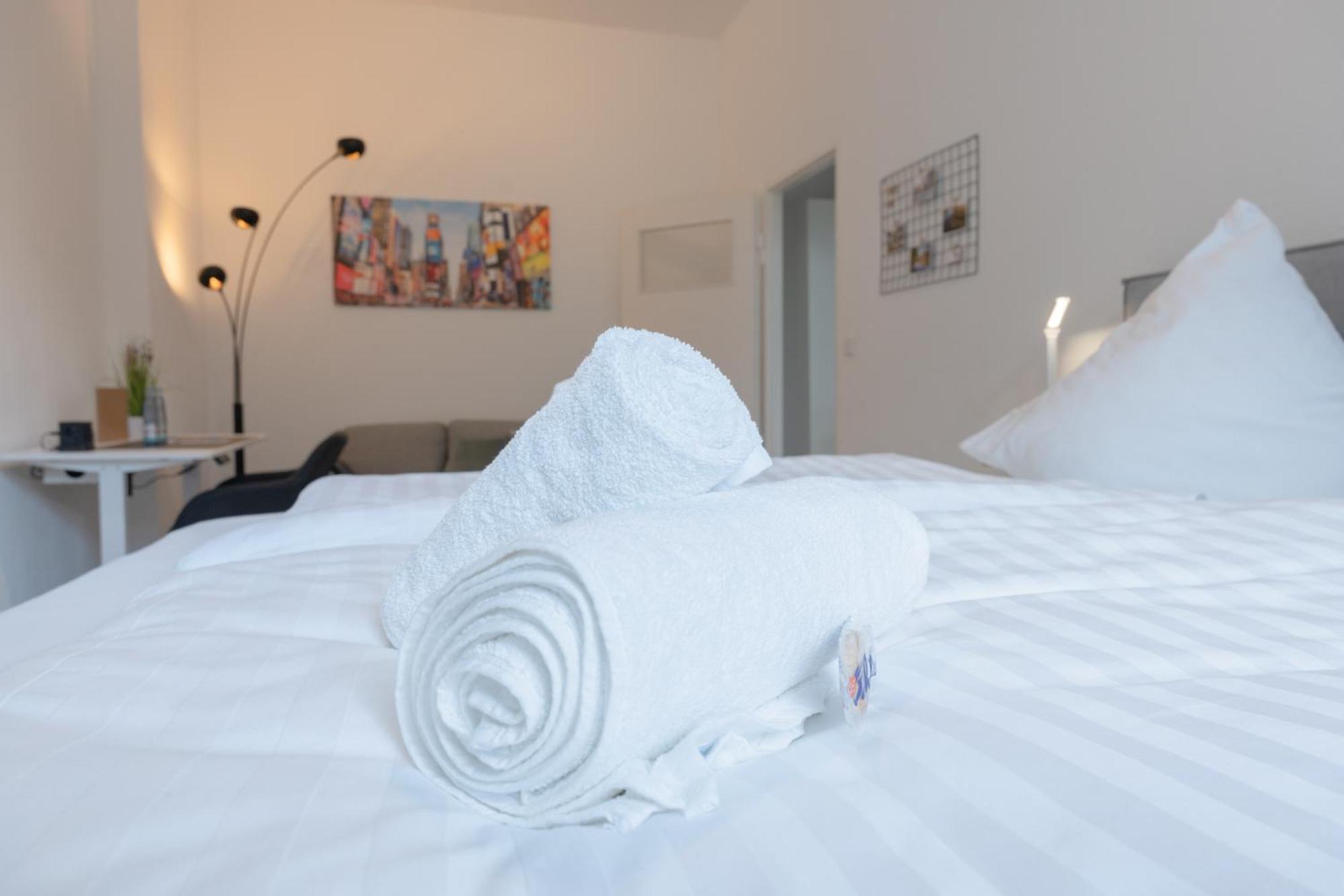 Modernes Apartment In Top Lage Komfortabel Eingerichtet Mit Arbeitsplatz Und Kueche - Geibelsuite Hanovra Exterior foto